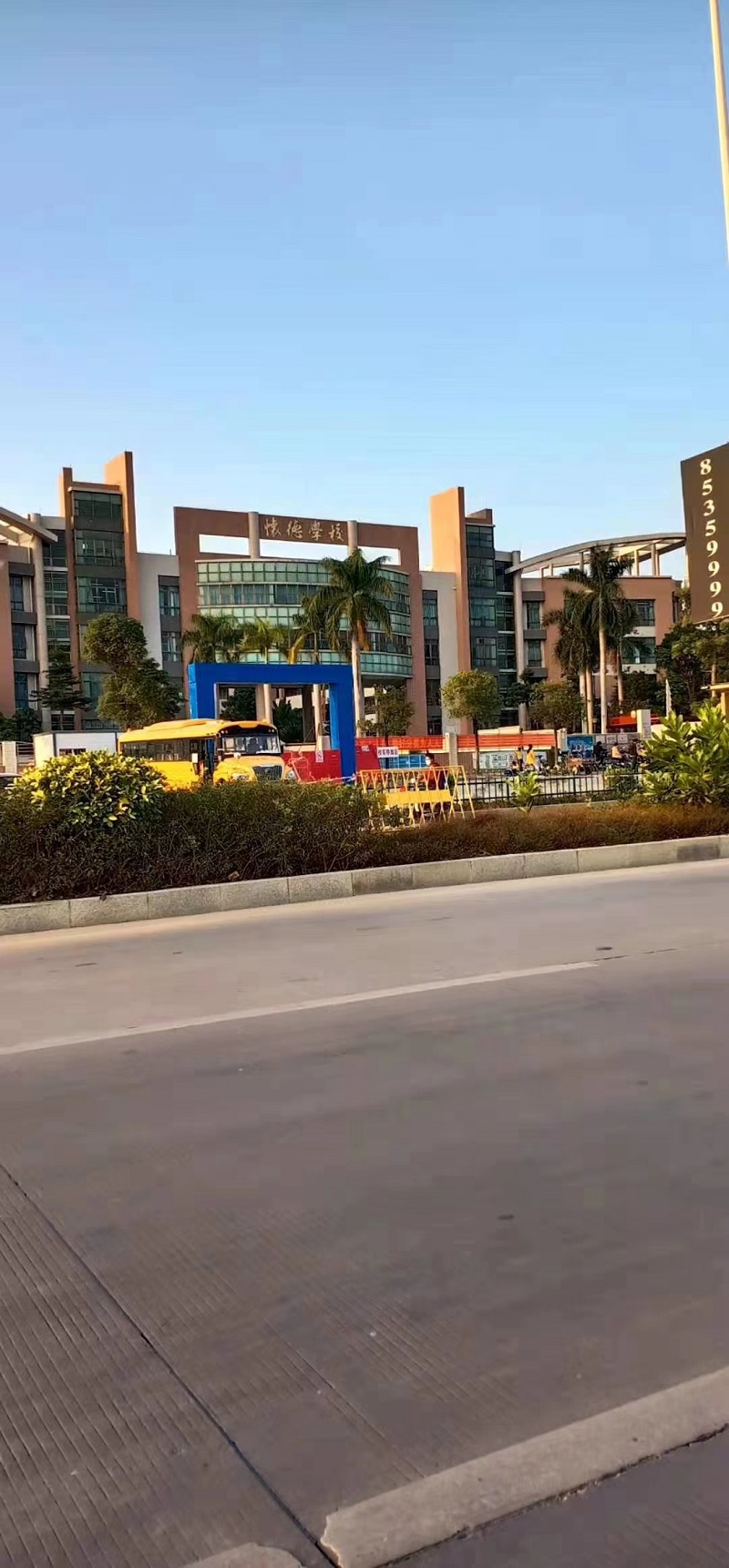 东莞虎门怀德2大栋小产权房带免费停车位三房仅售298万